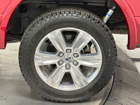 Used 2016 Ford F150 Platinum w/ Equipment Group 701A Luxury image 29