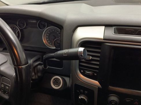 Used 2018 RAM 3500 SLT w/ Luxury Group image 19