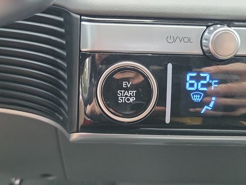 Certified 2024 Hyundai Ioniq 5 SEL RWD image 15