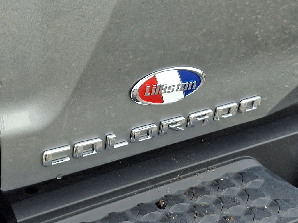 Used 2023 Chevrolet Colorado LT w/ LT Convenience Package II AWD/4WD image 32
