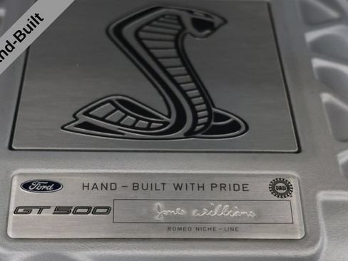Used 2022 Ford Mustang Shelby GT500 w/ Carbon Fiber Track Pack RWD image 9