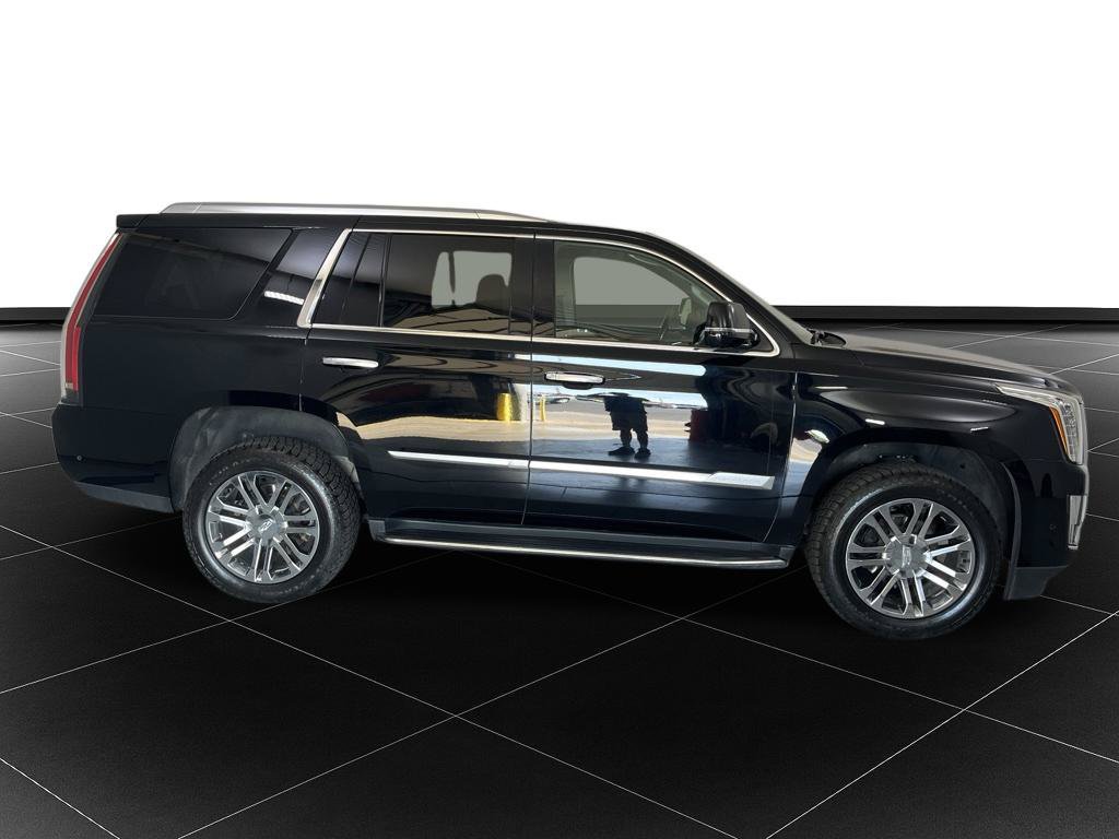 Used 2020 Cadillac Escalade 4WD image 6