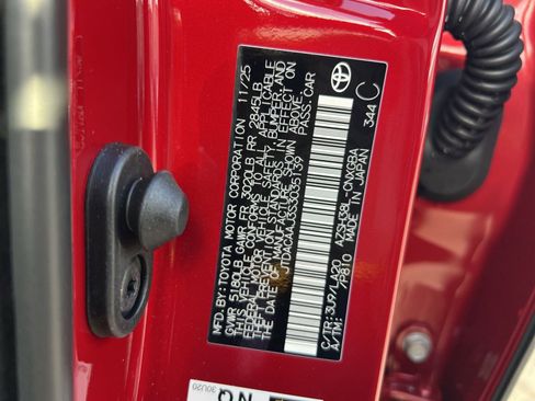 New 2025 Toyota Crown Signia image 22