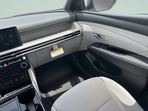 New 2026 Hyundai Tucson Limited FWD image 19