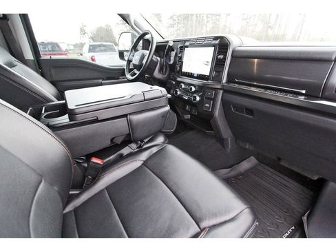 Used 2023 Ford F250 Lariat w/ Tremor Off-Road Package image 27