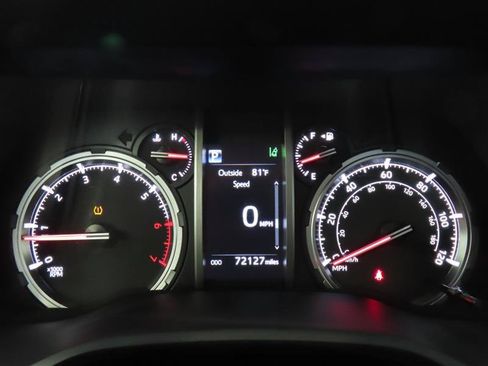 Used 2023 Toyota 4Runner TRD Off-Road Premium w/ Moonroof Package AWD/4WD image 19
