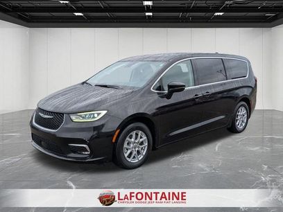 Certified 2023 Chrysler Pacifica Touring-L