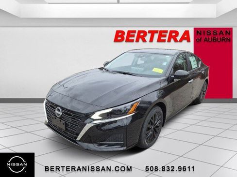 New 2025 Nissan Altima 2.5 SV w/ SV Special Edition Package image 5