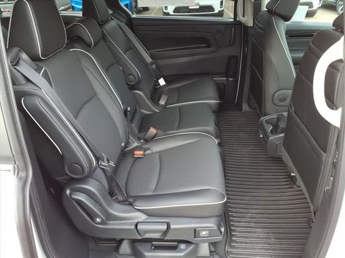 New 2026 Honda Odyssey Touring image 10
