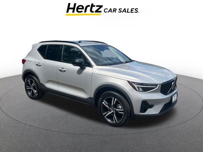 Used 2024 Volvo XC40 B5 Core