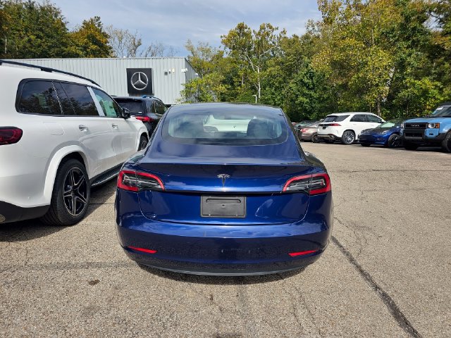 Used 2023 Tesla Model 3 Standard Range RWD image 3