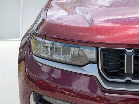 New 2026 Jeep Grand Cherokee Limited AWD/4WD image 9