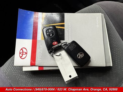 Used 2014 Toyota Prius V Three FWD image 22