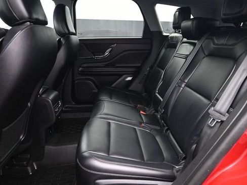 Used 2022 Lincoln Corsair FWD image 11