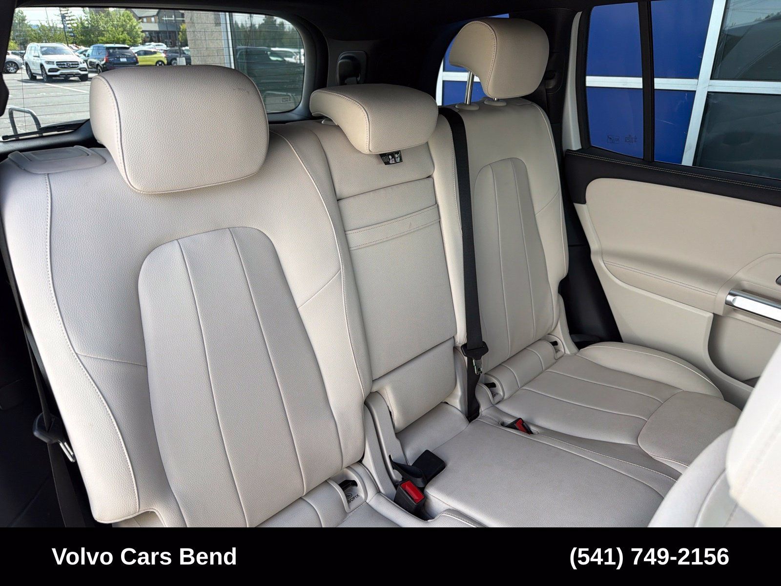 Used 2023 Mercedes-Benz EQB 300 4MATIC image 24
