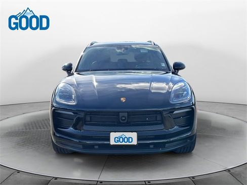 Used 2022 Porsche Macan image 8