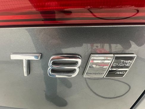 Used 2018 Volvo XC60 T8 Inscription w/ Advanced Package AWD/4WD image 10