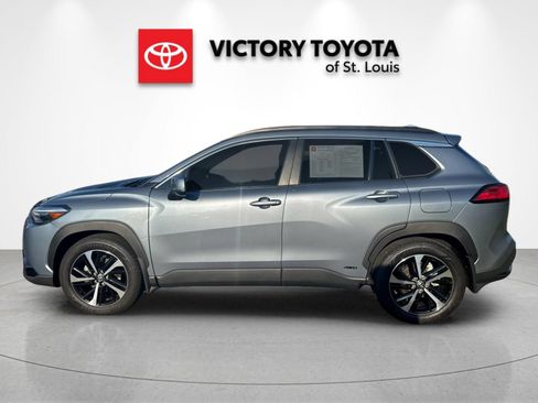 Used 2024 Toyota Corolla Cross AWD Hybrid w/ Convenience Package image 6