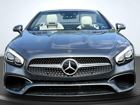 Used 2018 Mercedes-Benz SL 450 image 2