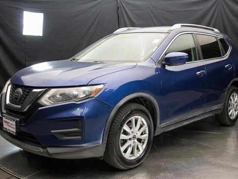 Used 2018 Nissan Rogue SV image 6
