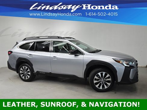 Used 2023 Subaru Outback Limited image 3