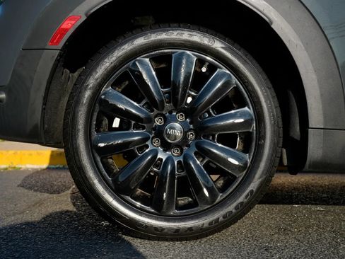 Used 2019 MINI Cooper Countryman S w/ Premium Package FWD image 17