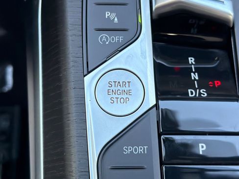 Used 2023 BMW 330i Sedan w/ Premium Package RWD image 28