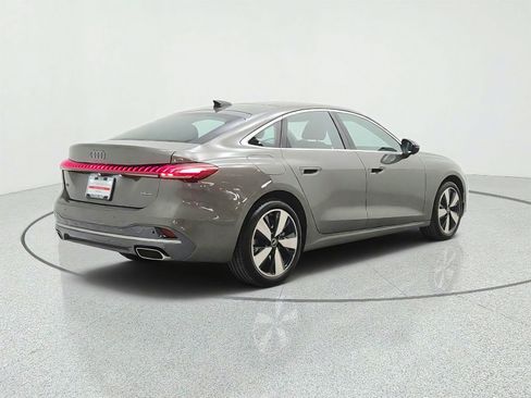 Used 2025 Audi A5 2.0T Premium w/ 19" Wheel Package AWD/4WD image 5