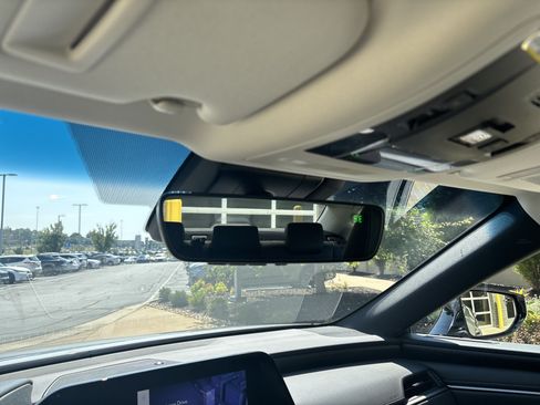 Used 2025 Lexus ES 350 w/ Premium Package FWD image 27