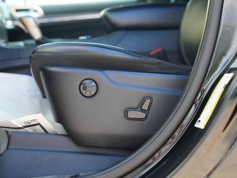 Used 2017 Jeep Grand Cherokee Limited AWD/4WD image 33
