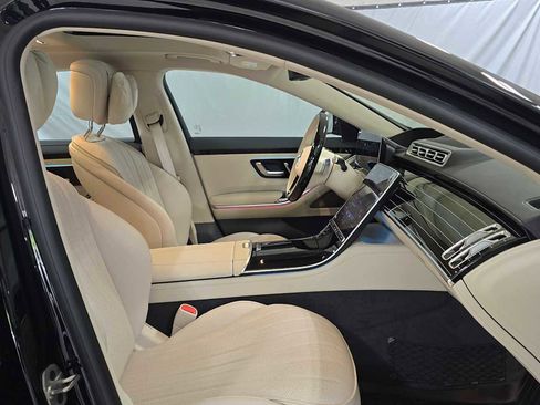 Certified 2026 Mercedes-Benz S 500 4MATIC image 11