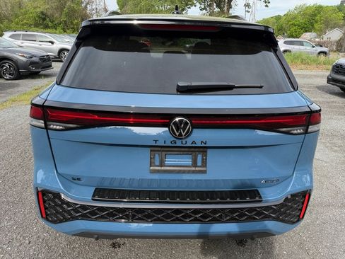 New 2026 Volkswagen Tiguan SE R-Line AWD/4WD image 14