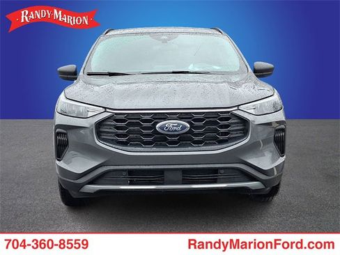 Used 2025 Ford Escape ST-Line image 2