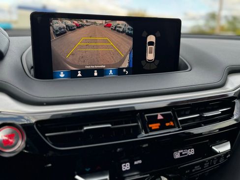 Used 2023 Acura MDX SH-AWD w/ Technology Package image 21