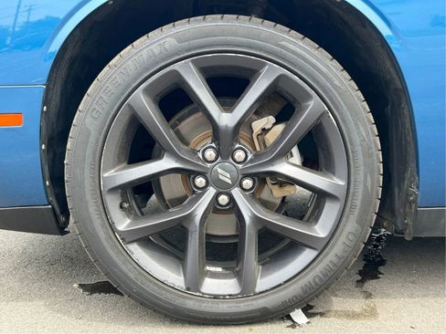 Used 2021 Dodge Challenger SXT w/ Blacktop Package RWD image 31