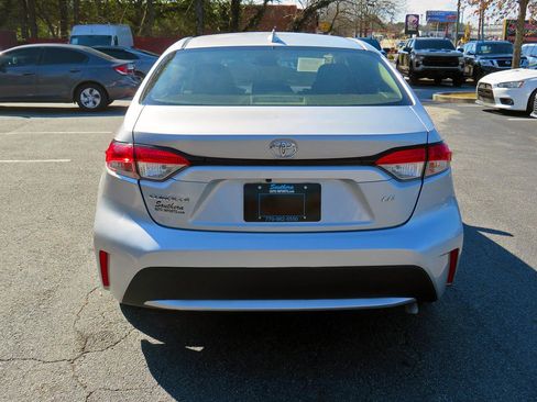 Used 2020 Toyota Corolla LE image 8