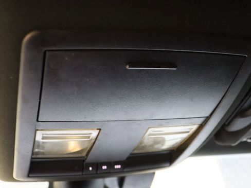 Used 2020 Dodge Challenger SXT w/ Driver Convenience Group image 40