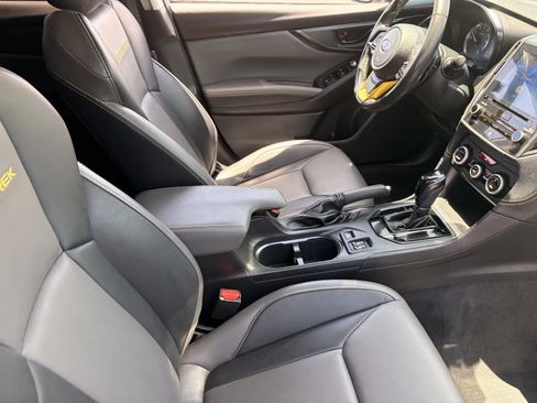 Certified 2021 Subaru Crosstrek 2.5i Sport w/ Moonroof Package AWD/4WD image 10