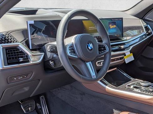 New 2026 BMW X5 xDrive40i w/ M Sport Package AWD/4WD image 3