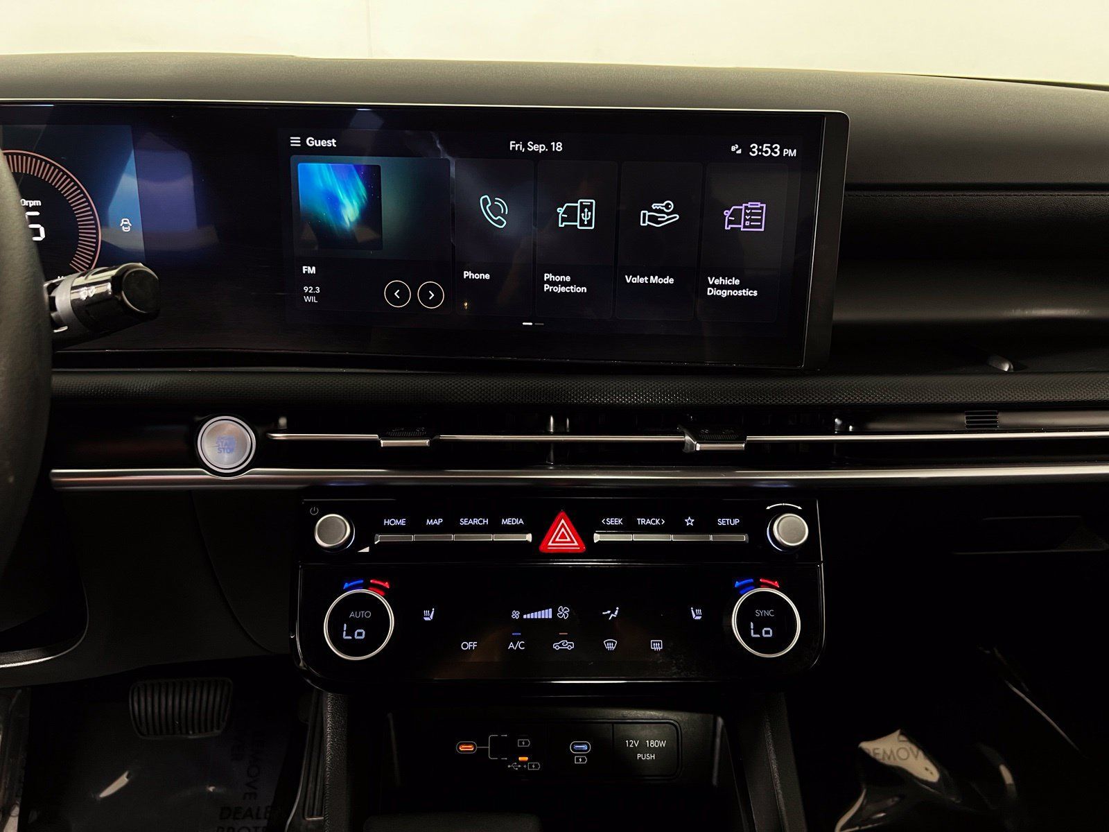 Used 2025 Hyundai Santa Cruz SEL FWD image 18