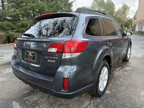 Used 2014 Subaru Outback 2.5i Premium image 5