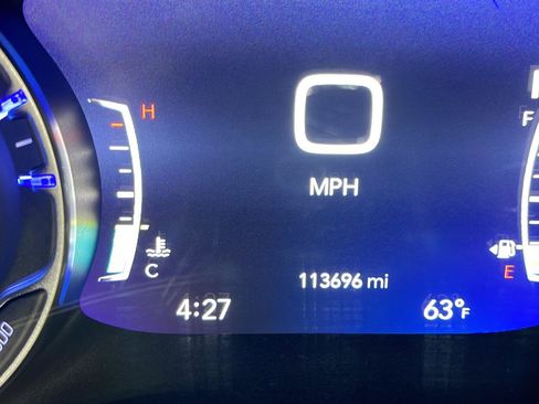 Used 2018 Chrysler Pacifica Touring-L w/ Advanced Safetytec Group image 15