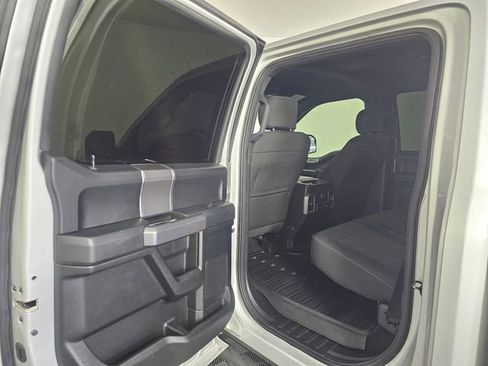 Used 2017 Ford F150 XLT w/ Equipment Group 302A Luxury image 20