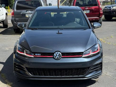 Used 2018 Volkswagen GTI SE w/ SE Leather Package FWD image 2