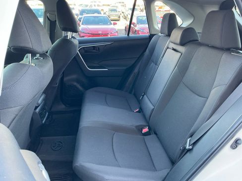 Certified 2025 Toyota RAV4 LE AWD/4WD image 17