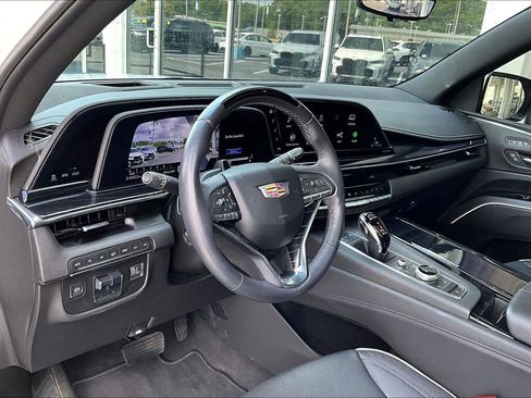 Used 2024 Cadillac Escalade Sport w/ LPO, ONYX Package AWD/4WD image 19