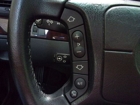 Used 2001 BMW 740iL image 21