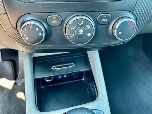 Used 2015 Kia Forte EX FWD image 22