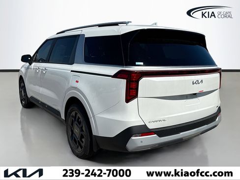 New 2026 Kia Carnival EX image 2