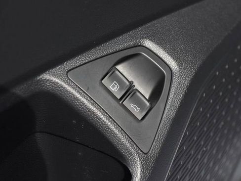 Used 2022 Volkswagen Jetta SE FWD image 9